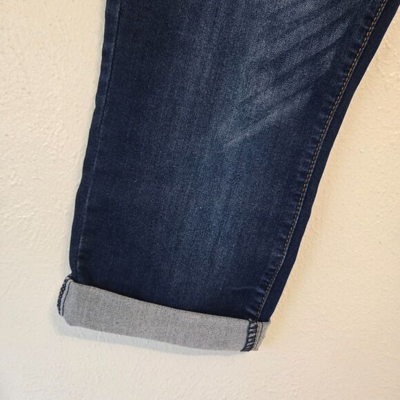 NWT !iT Helena Petite Tummy Tuck High Rise Skinny Capri Jeans | Size 10P - Picture 3 of 14